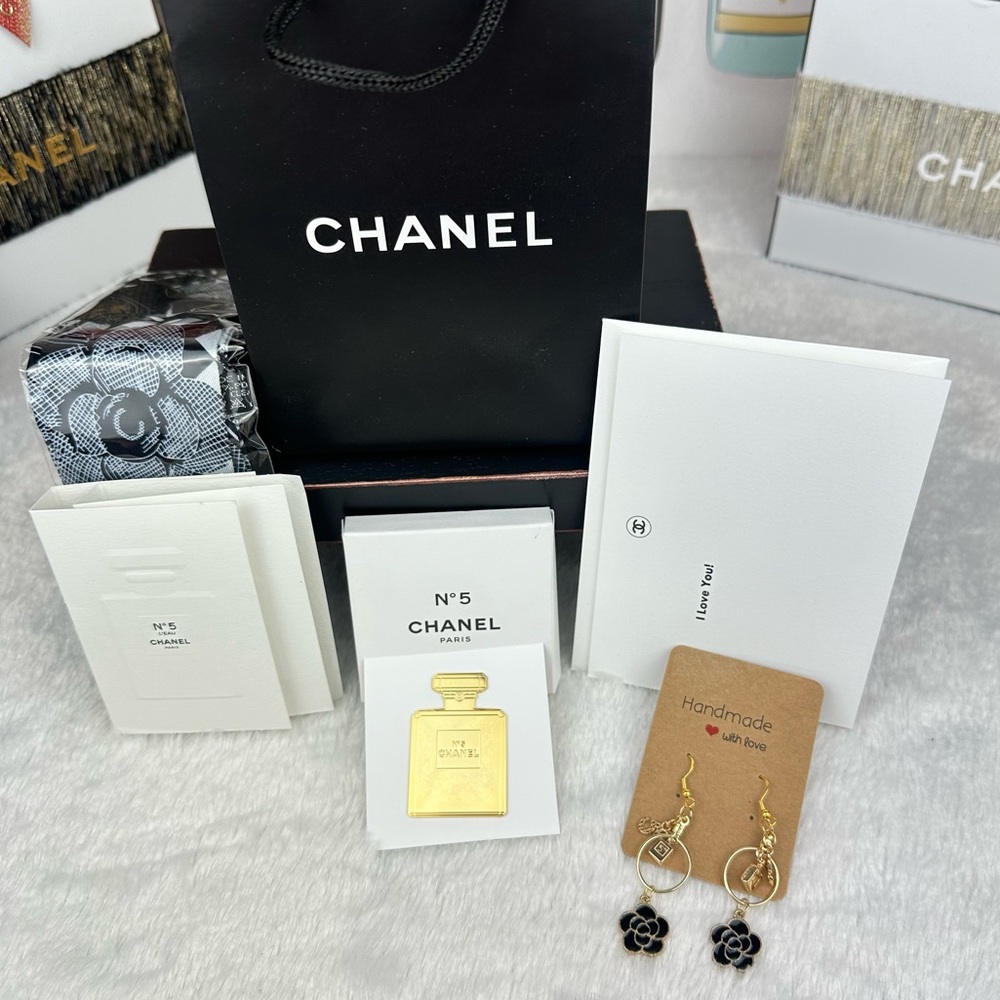 CHANEL beauty line gold Brooch pin set note card, scarf, bag, earrings gift set!